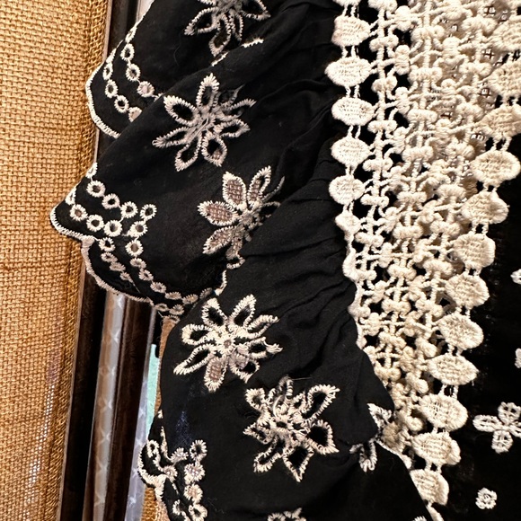 Monograph Blouse - black background w/ white trim. 
Size XL. Gorgeous detail. - Picture 5 of 6